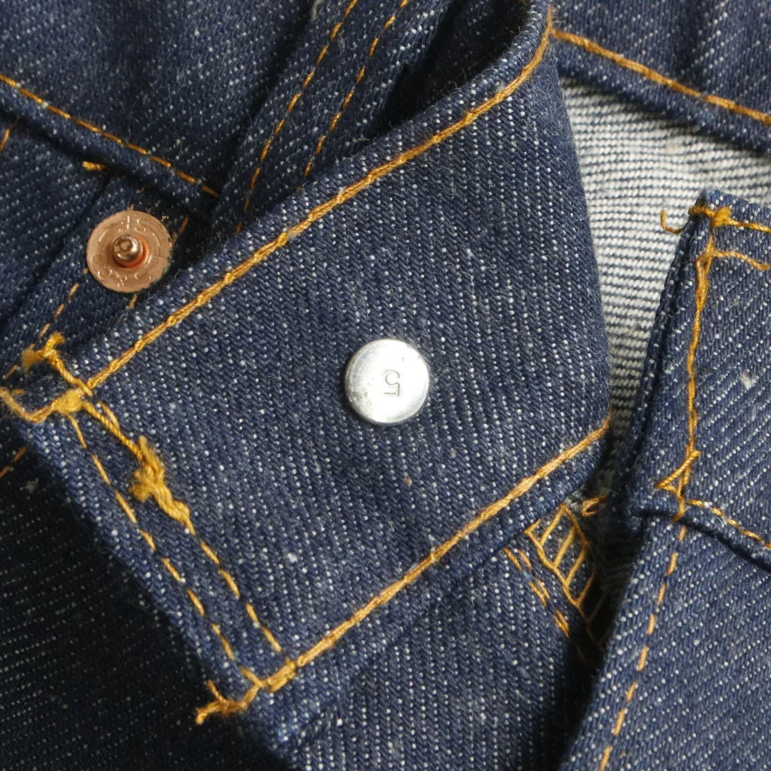 levis_505_single_2.webp